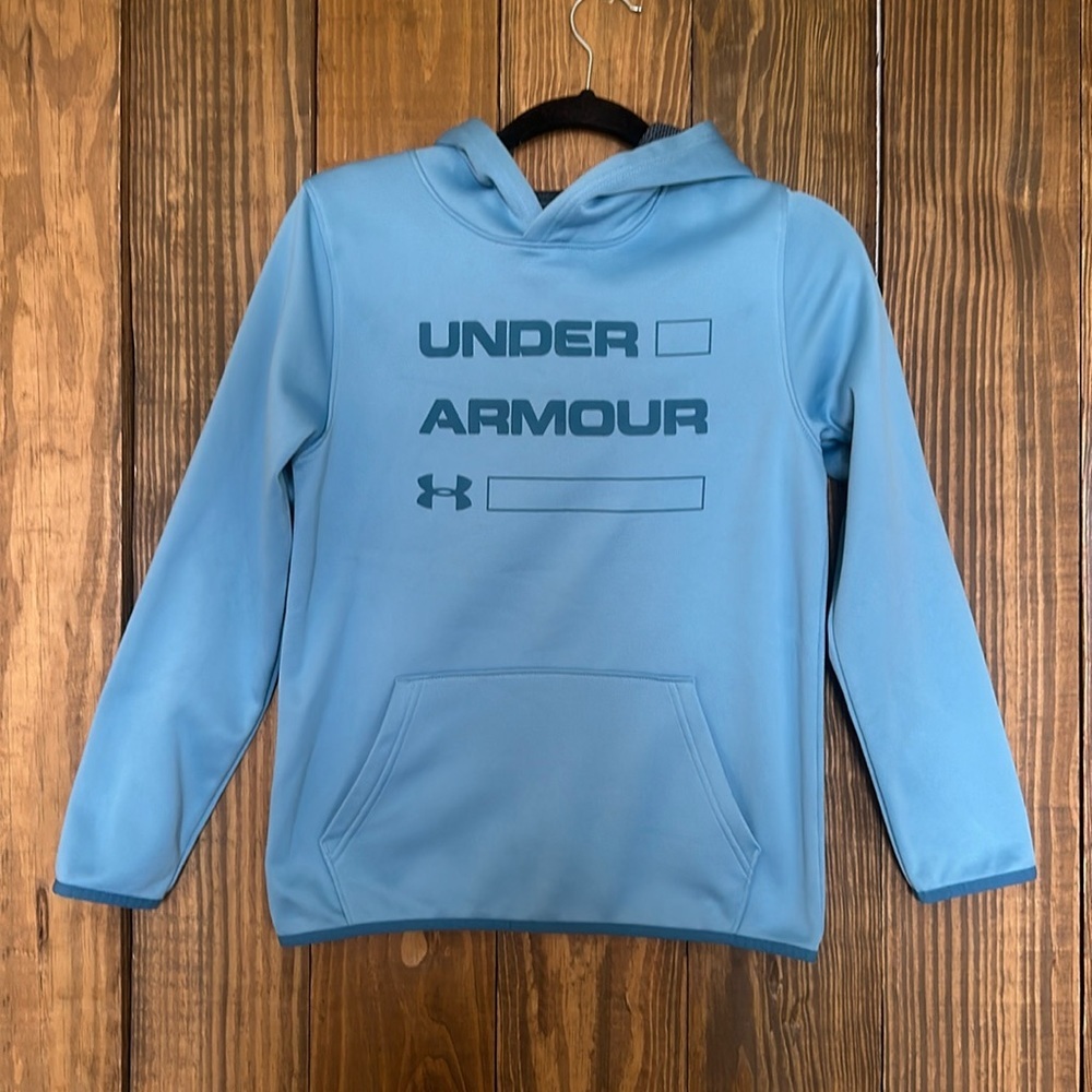 Under Armour Boys Hoodie, Size M